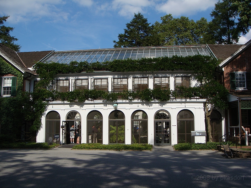123 Longwood Gardens [2008 August 23].JPG - Longwood Gardens in Pennsylvania